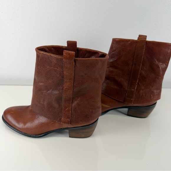 Franco Sarto Fold Over Almond Toe Brown Leather Cowgirl Ankle Boot 8M - Picture 2 of 11